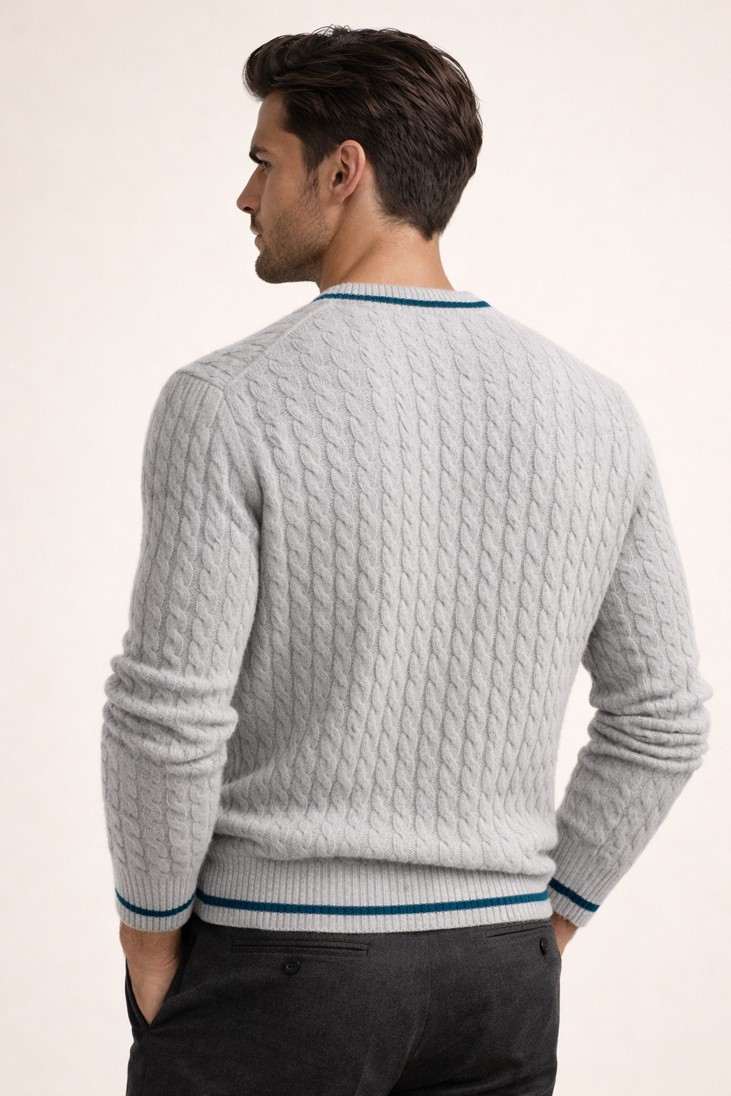 Brando Cashmere Cable V-Neck Grey