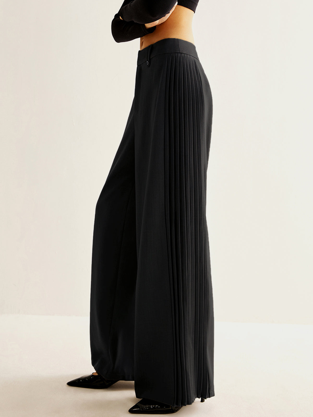Pleated Wide-Leg Trousers