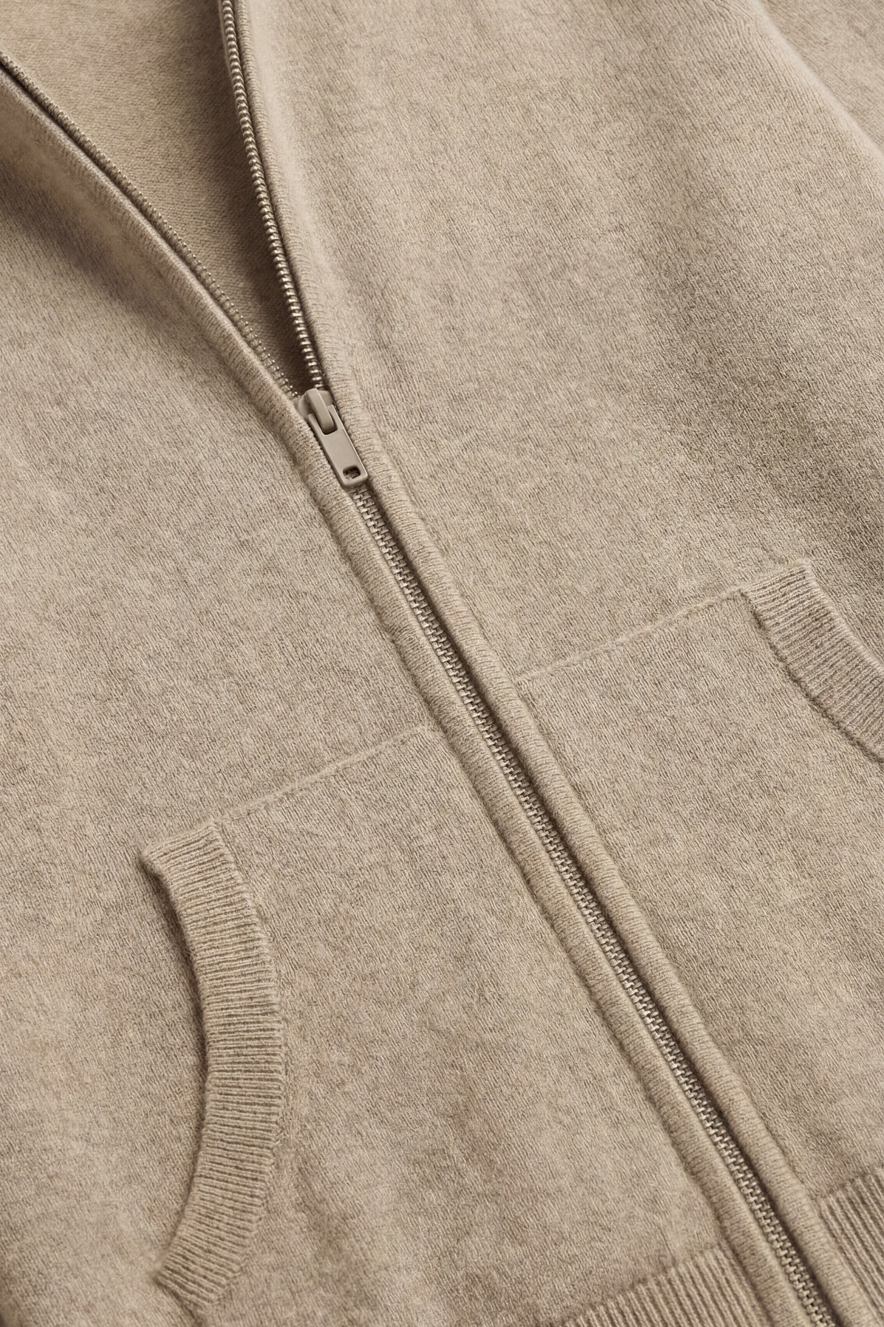 Tavole Hooded Zip Taupe
