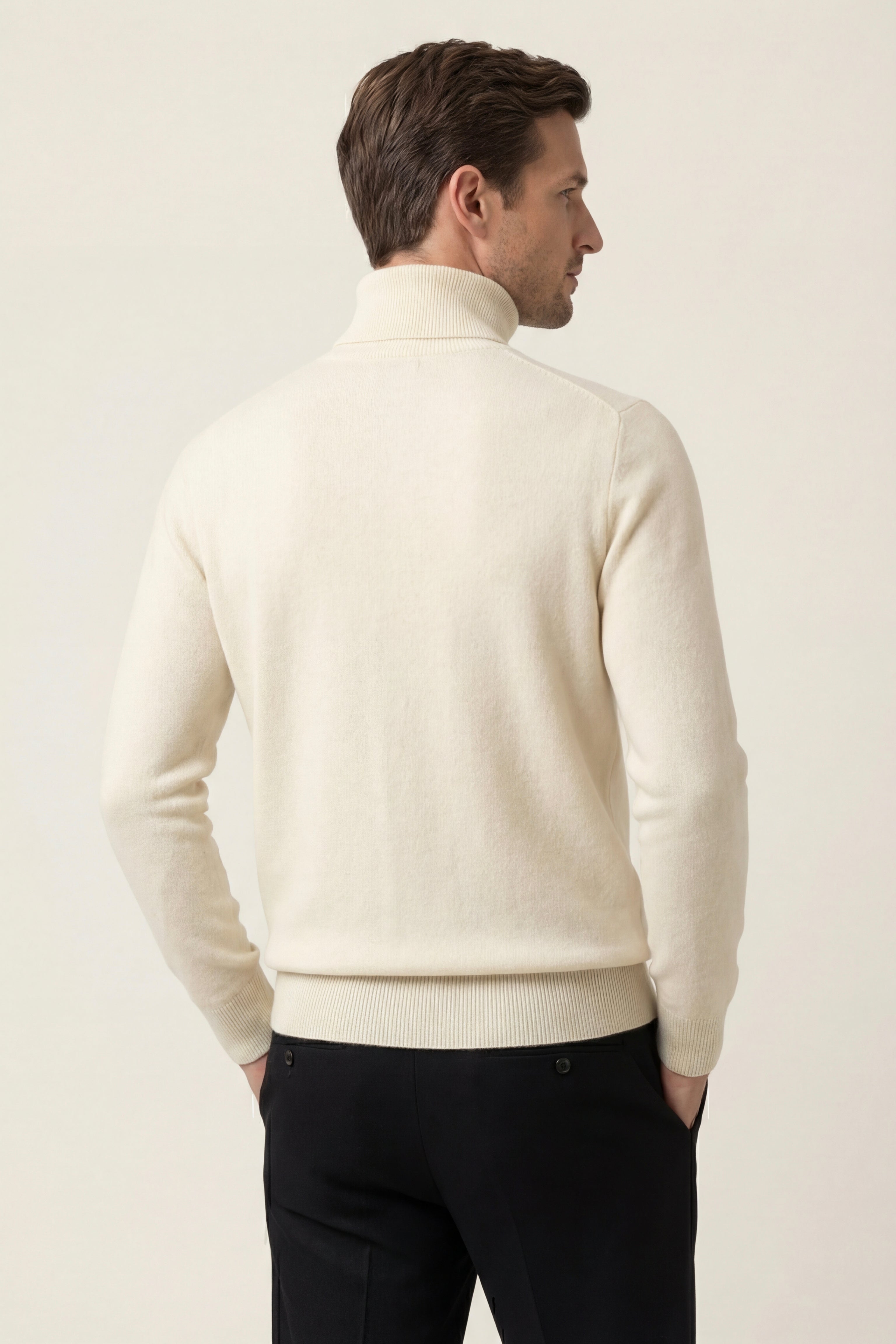 Avenzo Cashmere Turtleneck Ivory