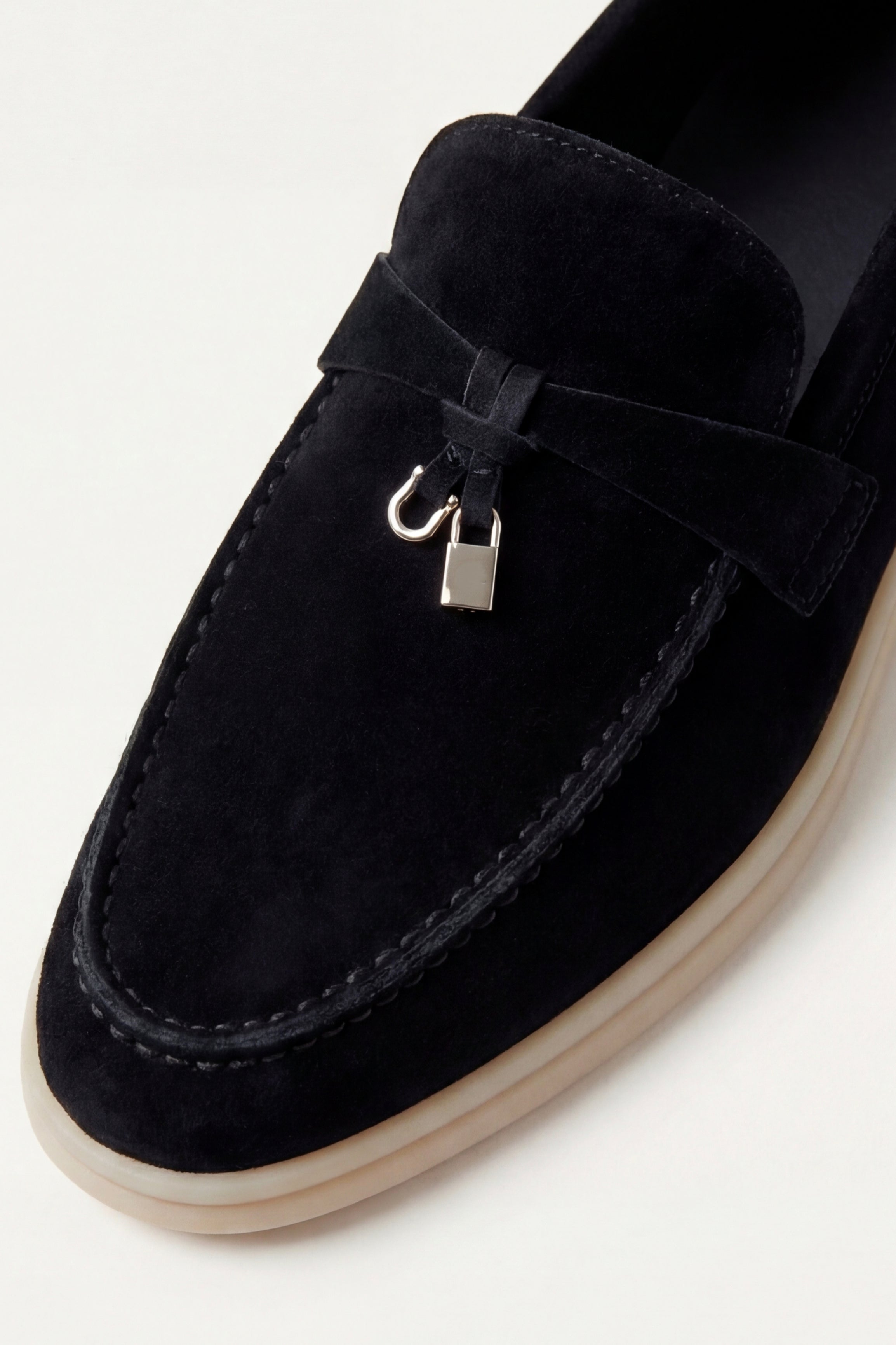 Leonis Buckle Loafer Black