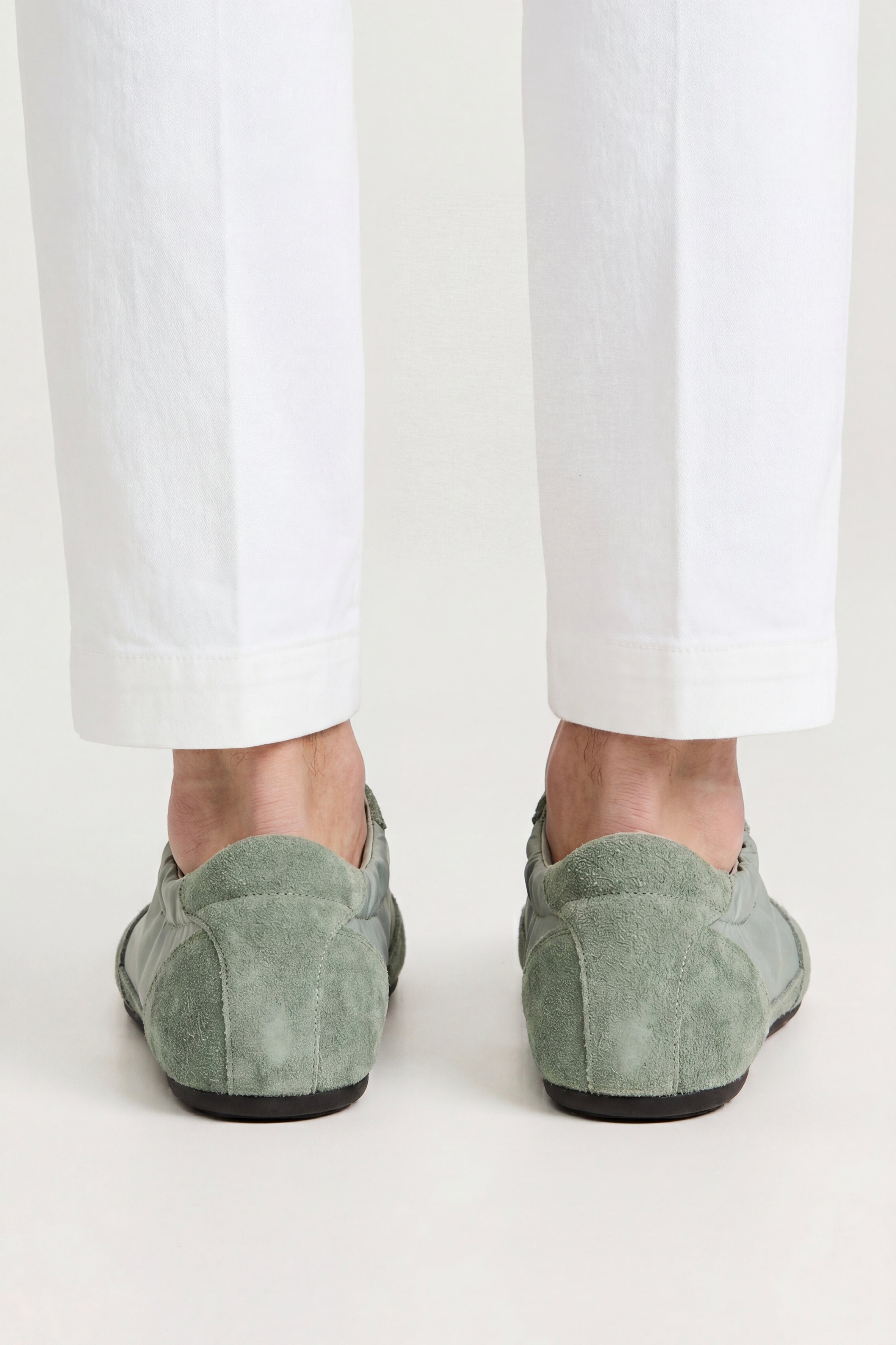 Averno Low Sneakers Sage Green