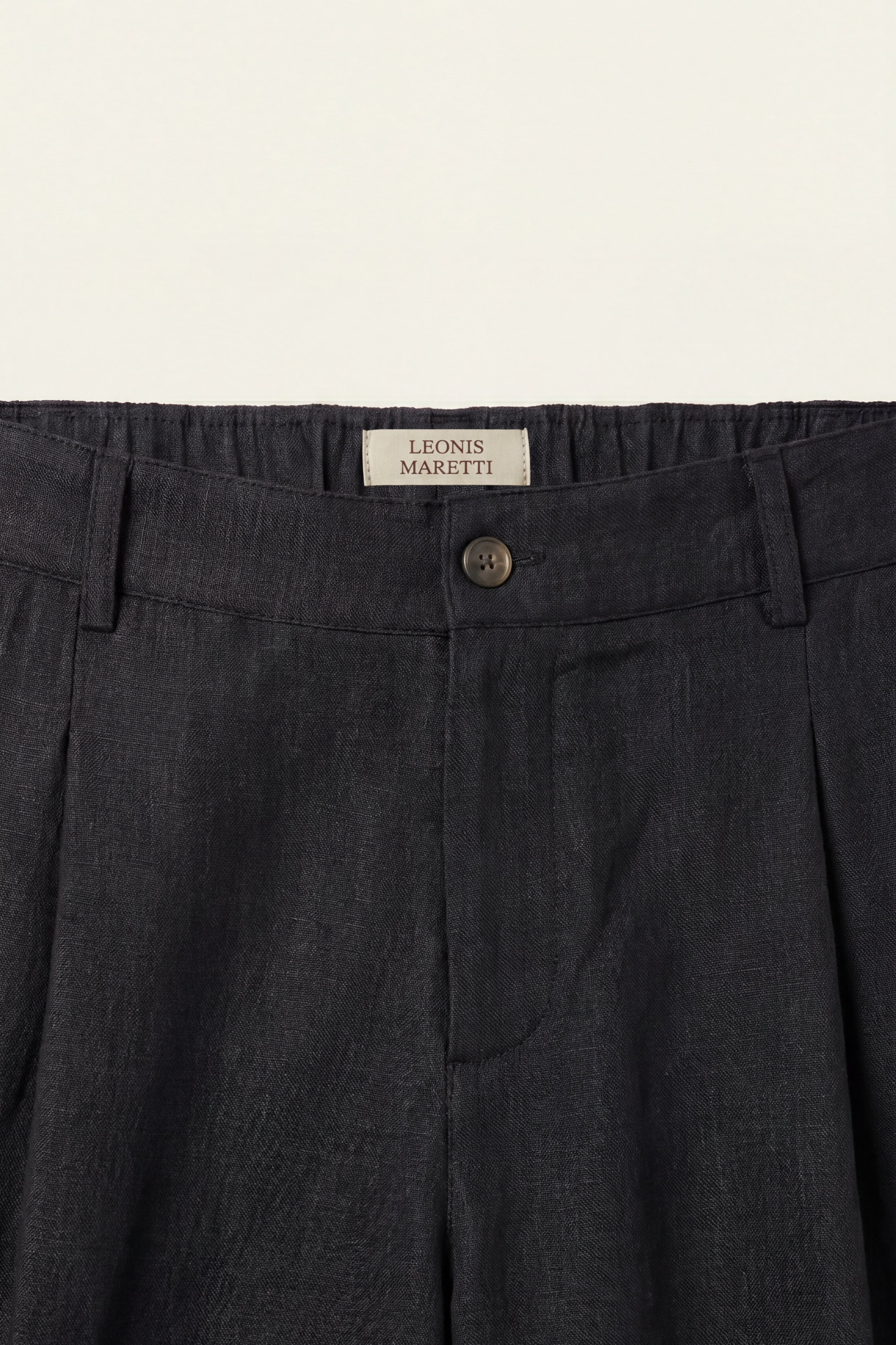 Orvieto Linen Pleated Shorts Black
