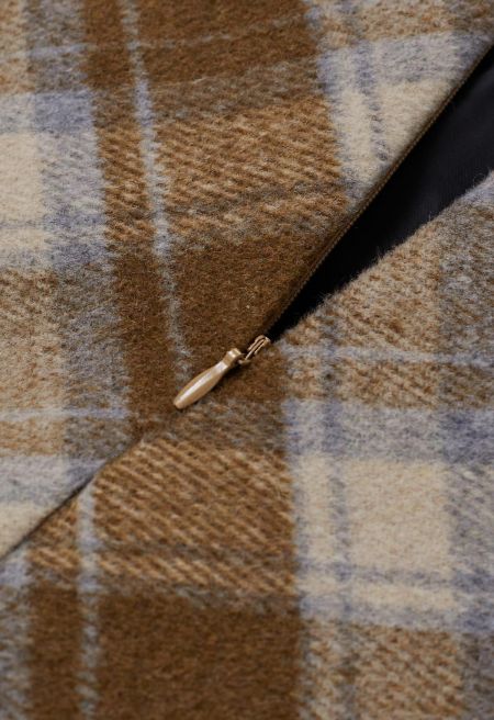 Iconic Plaid Pattern Mini Bud Skirt in Camel