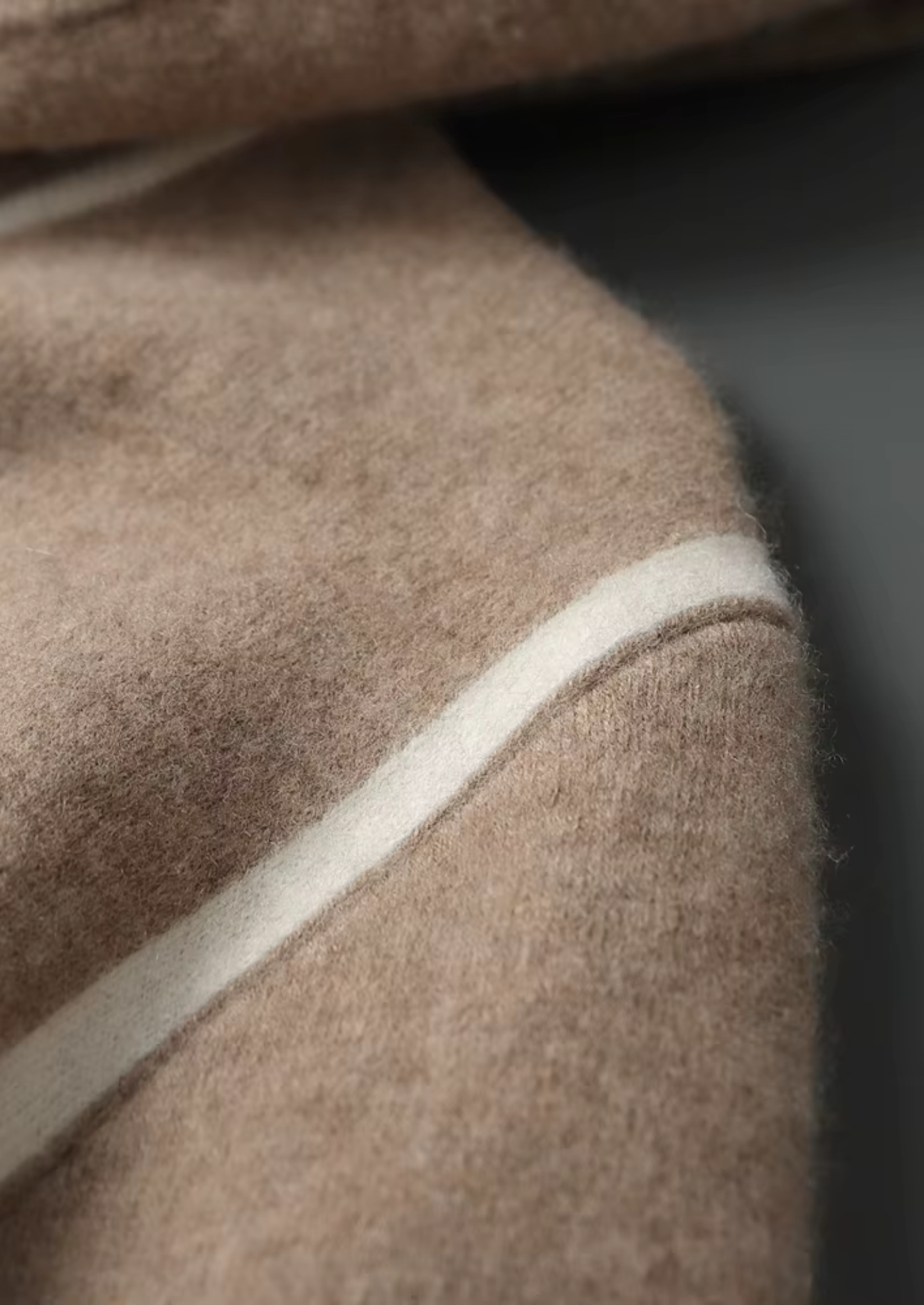 Leonis Cashmere Set Beige