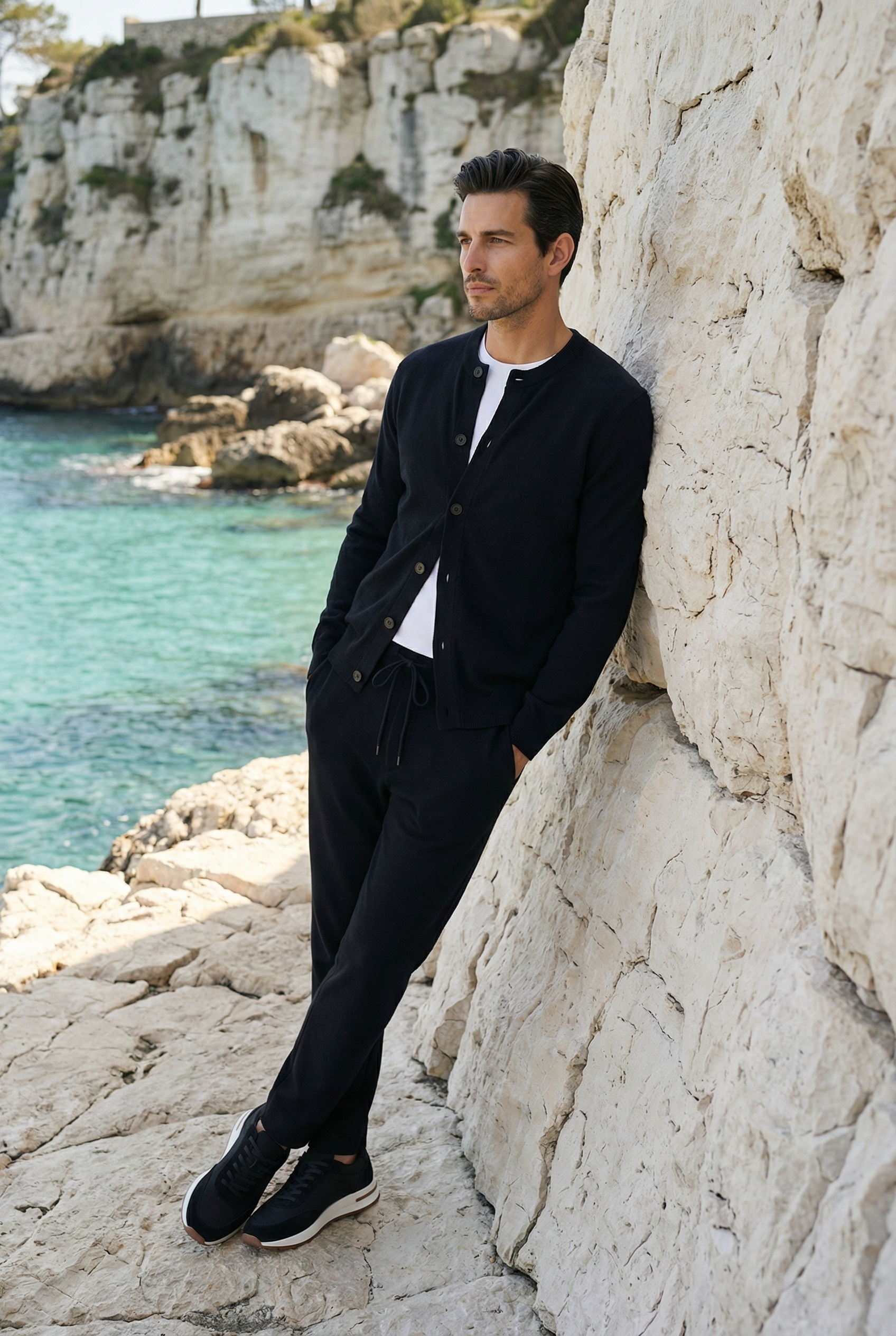 Arlino Buttoned Set Black