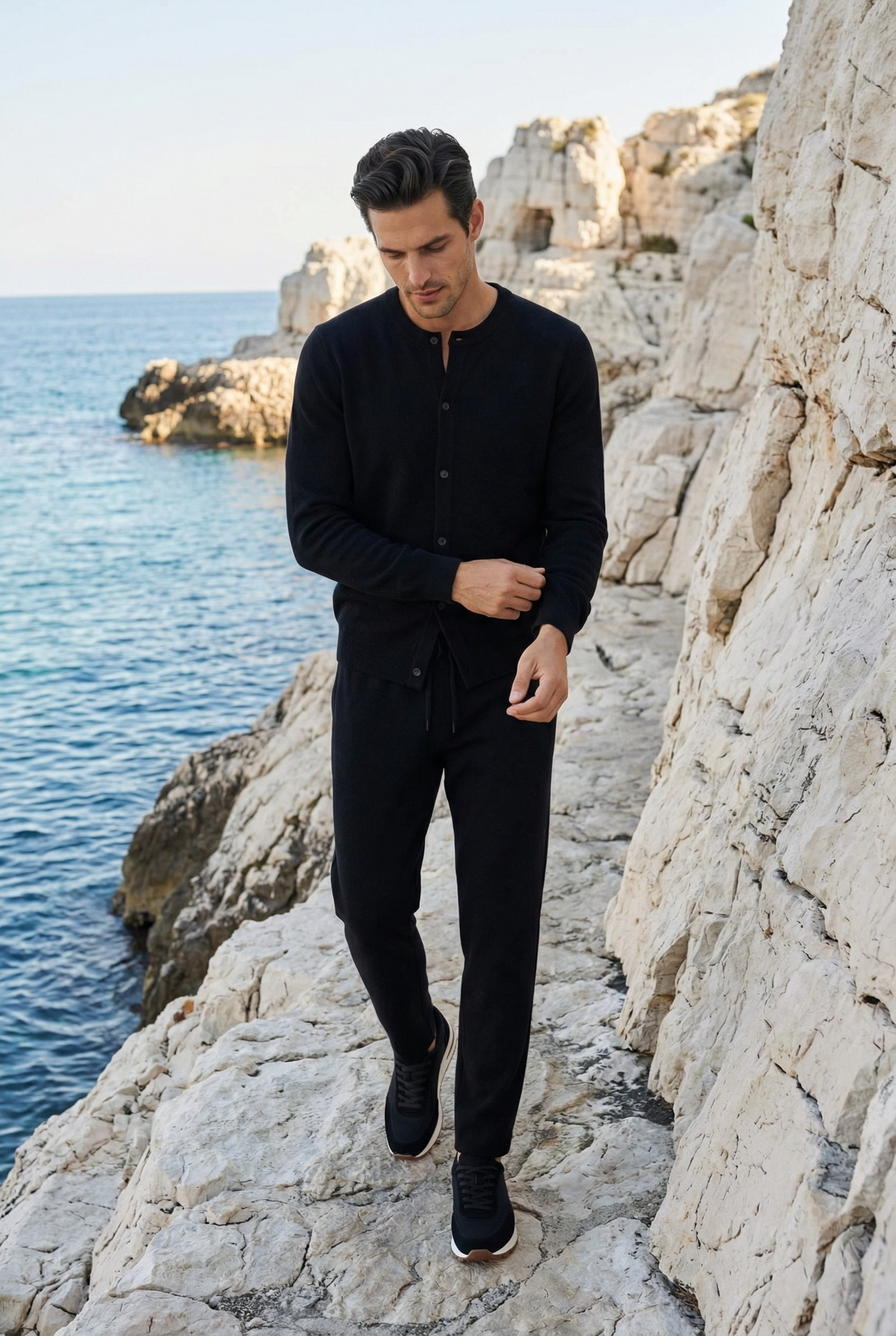 Arlino Buttoned Set Black