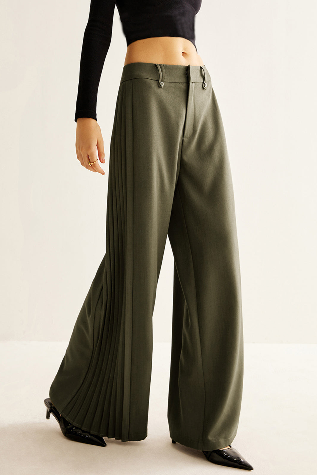 Pleated Wide-Leg Trousers