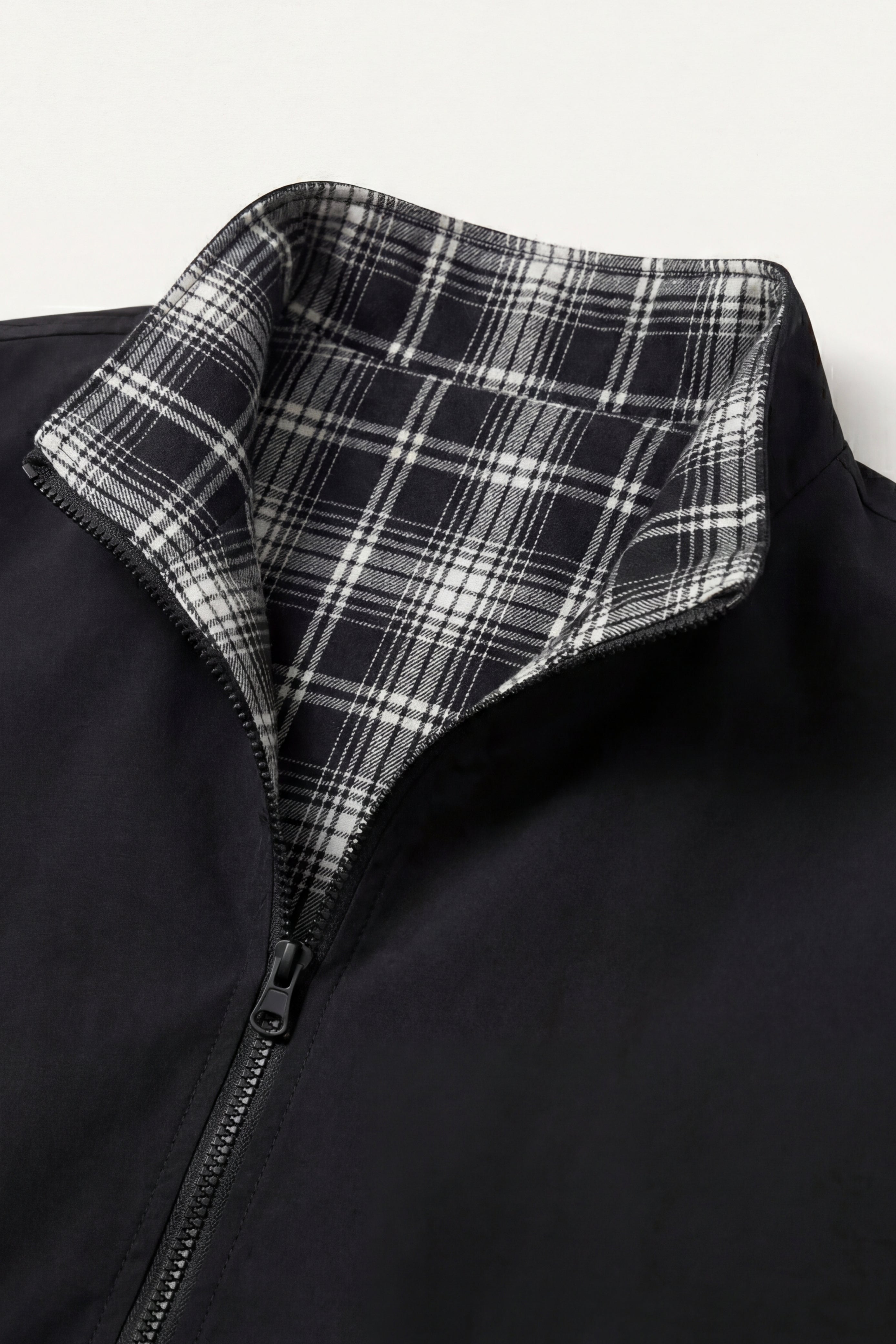 Levanto Reversible Jacket Black