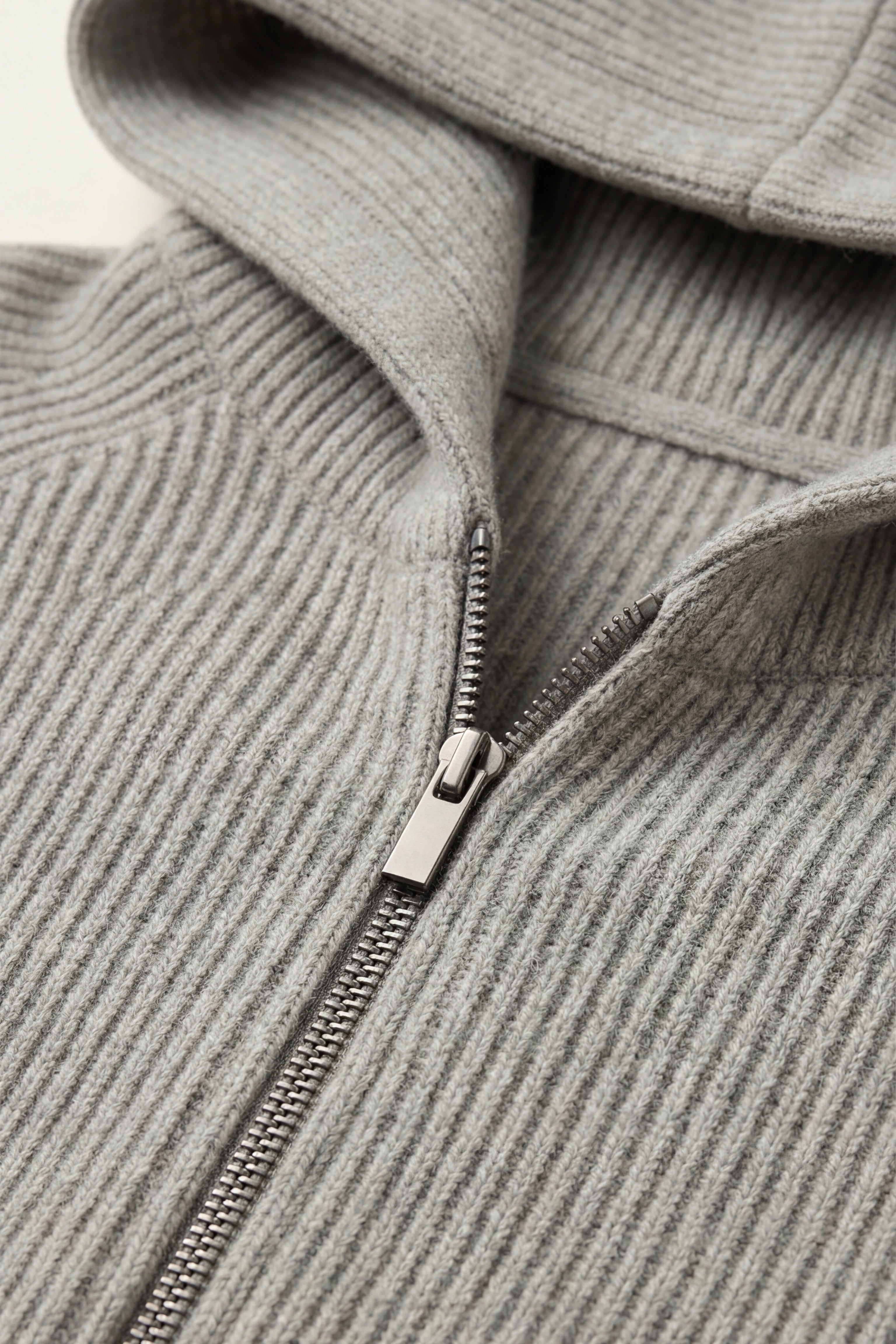 Amalfi Merino Hooded Sweater Grey