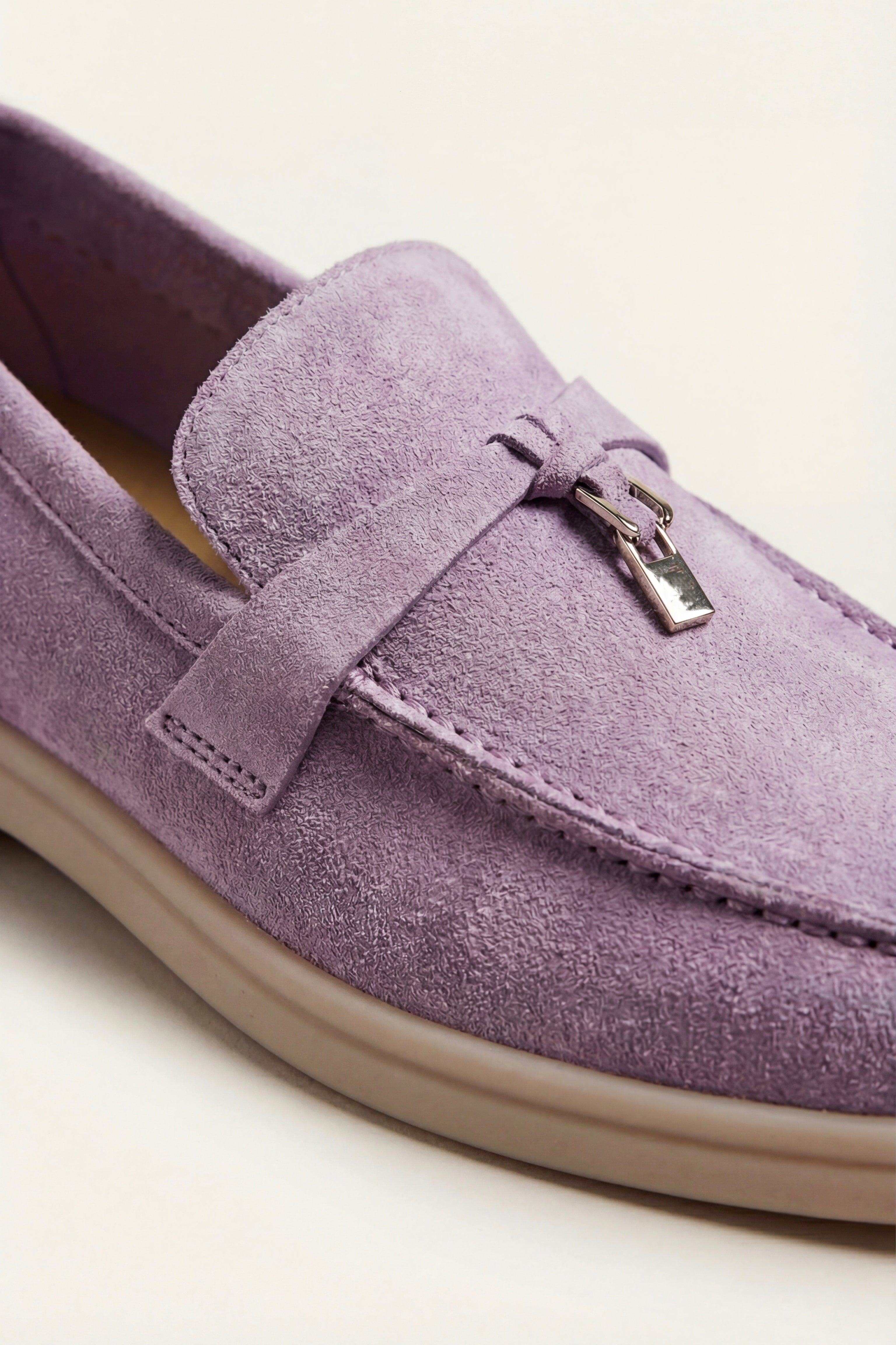 Leonis Buckle Loafer Lilac