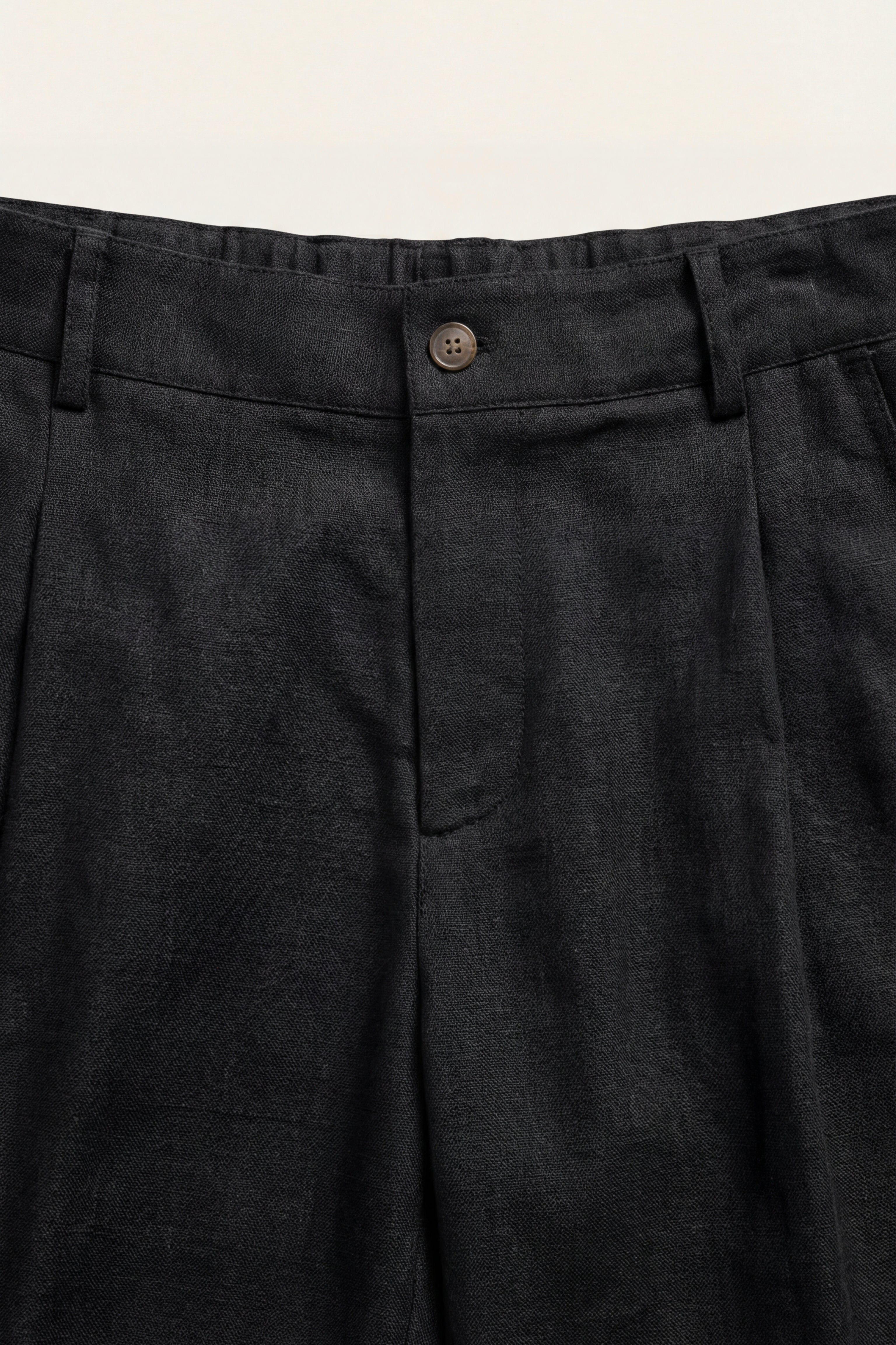 Orvieto Linen Pleated Shorts Black