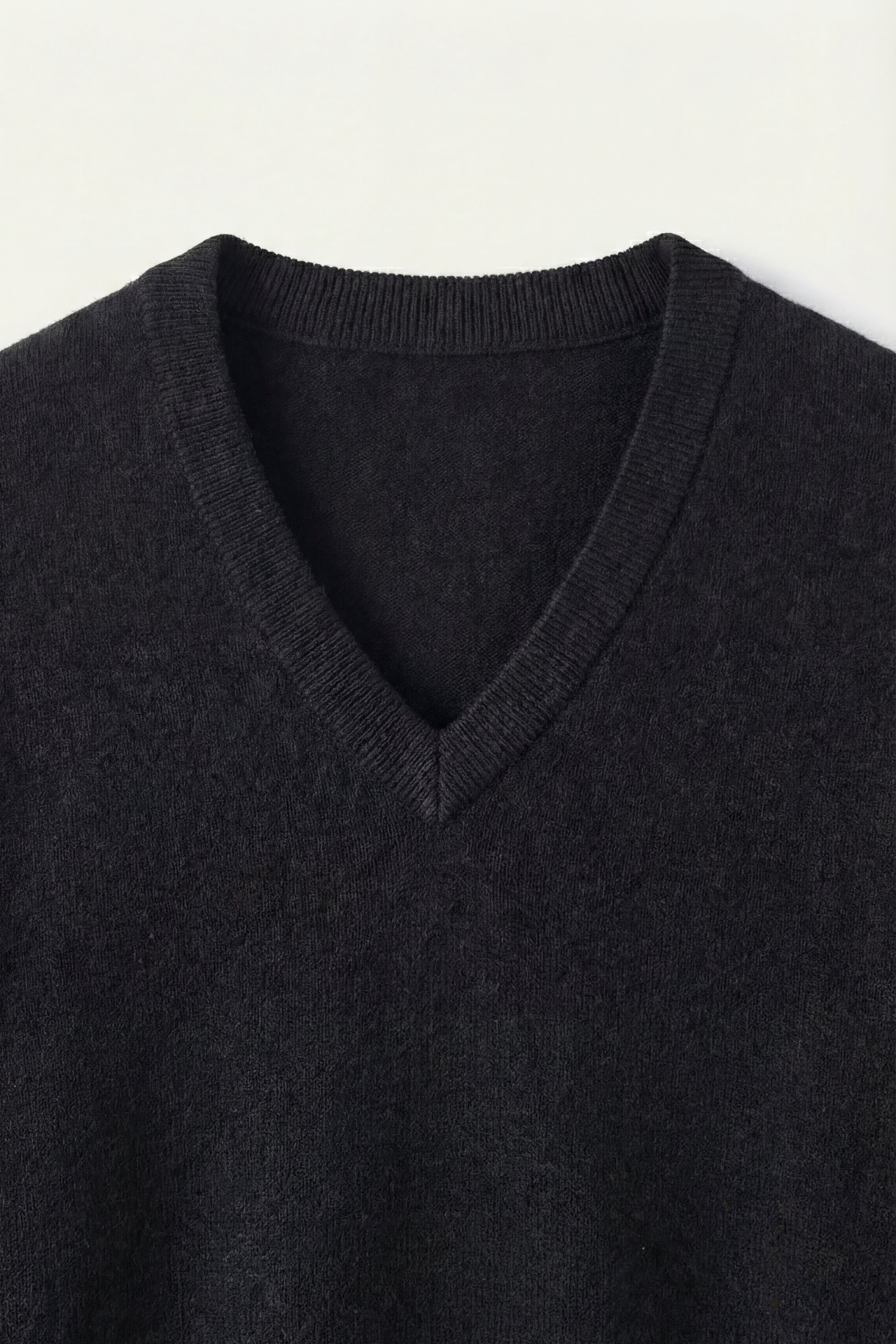 Merano V-Neck Knit Sweater Black