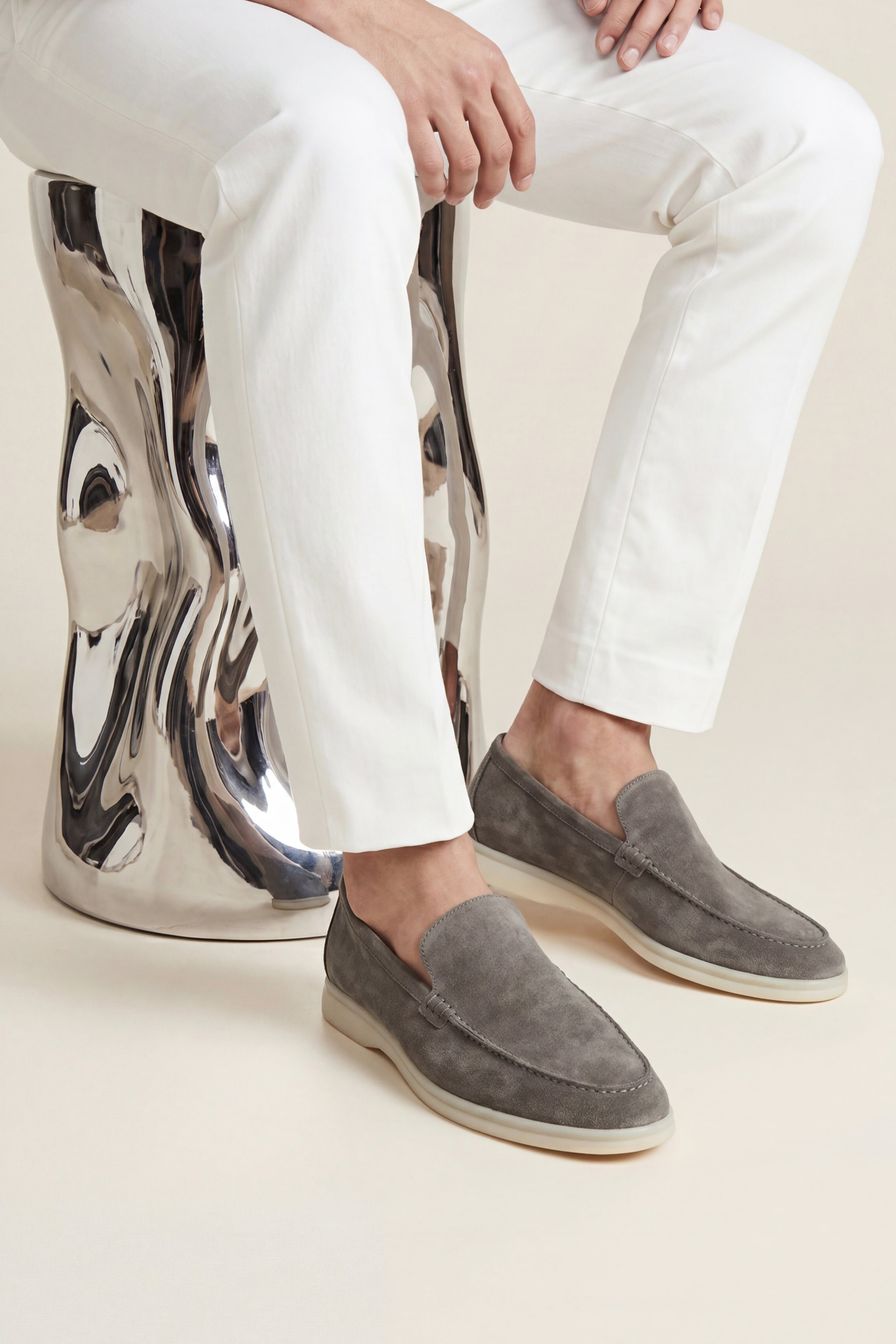 Leonis Suede Loafers Taupe Grey