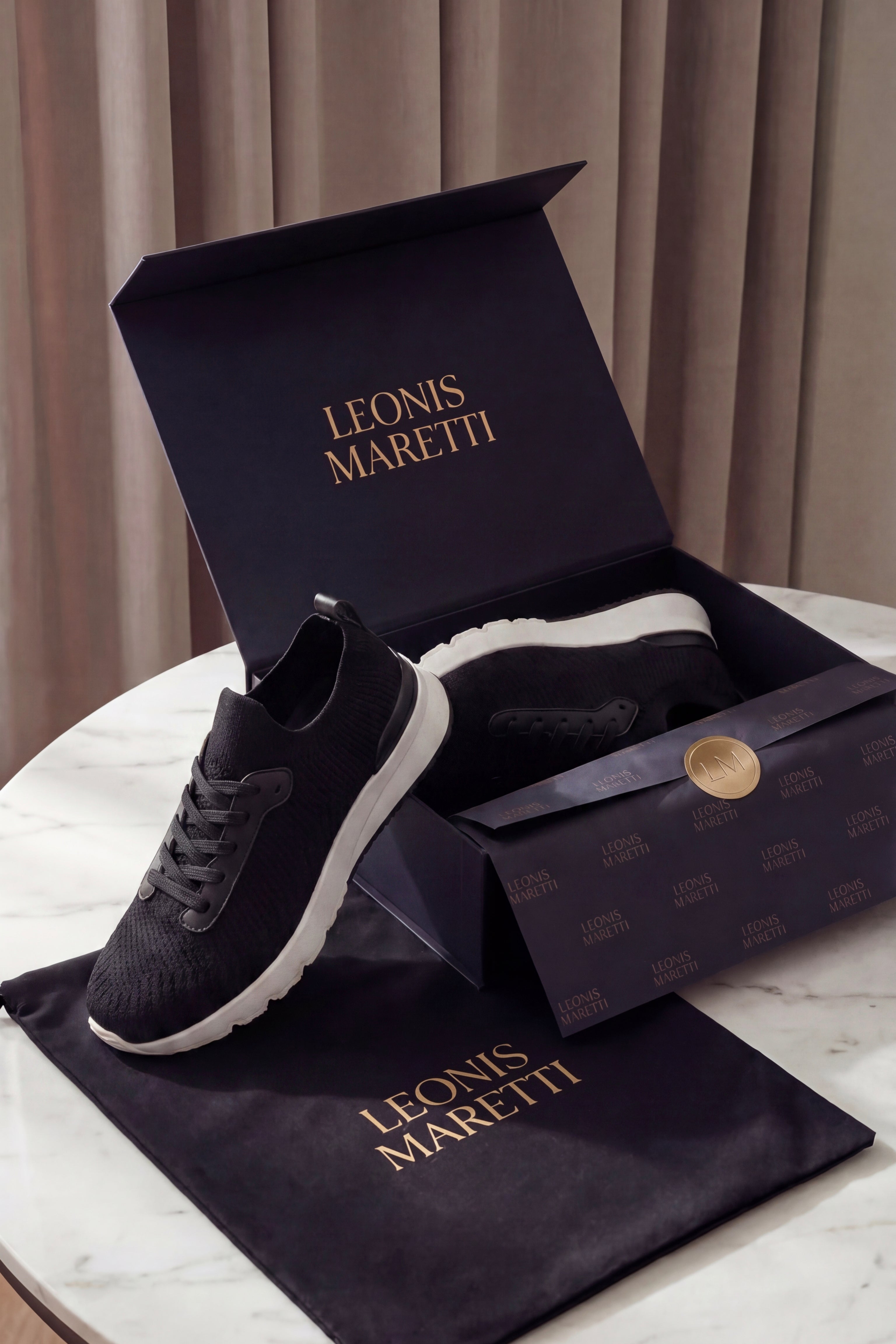 Avelino Mesh Runner Black