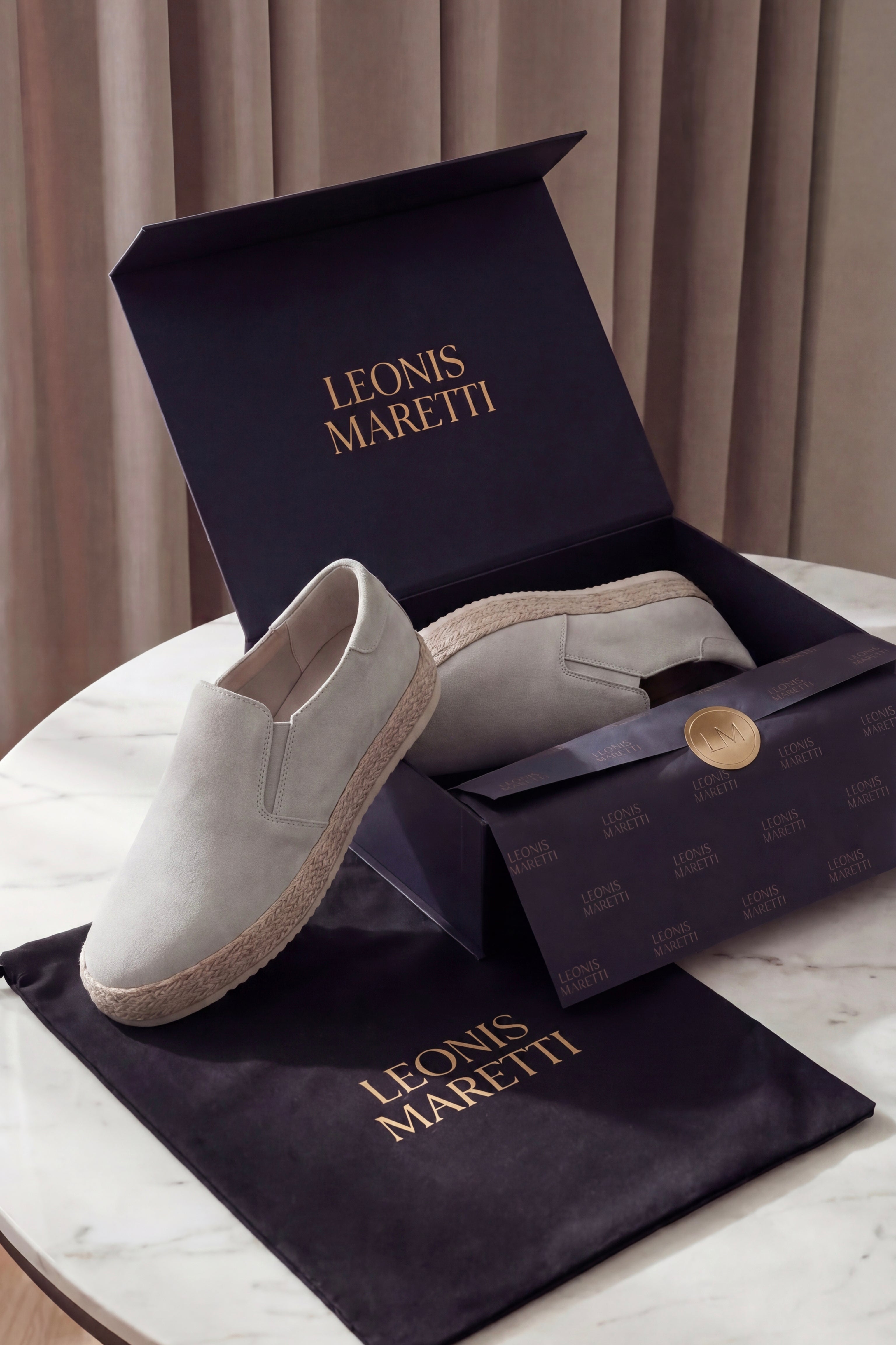 Valeno Suede City Loafers Beige