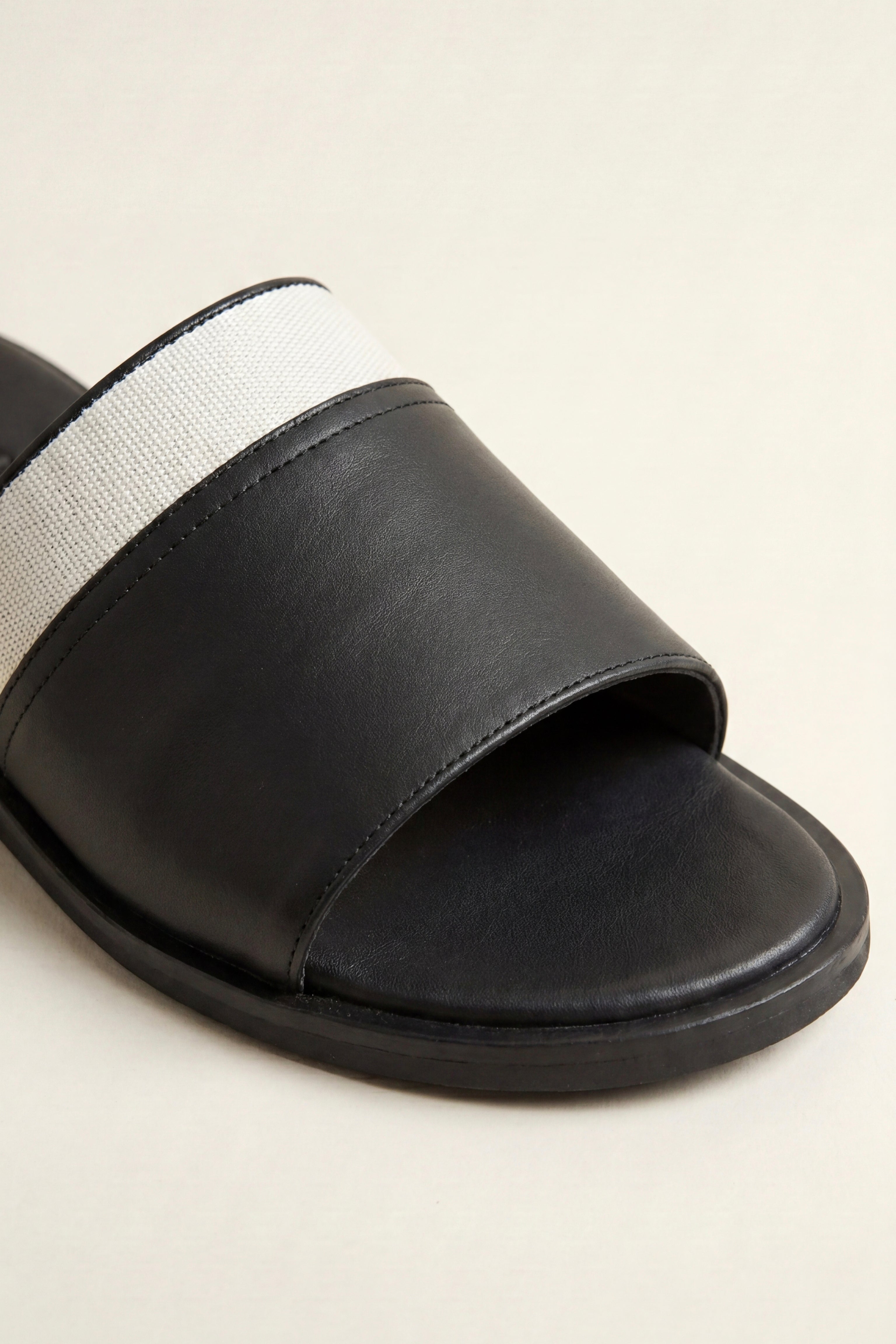 Portofino Leather Slide Black