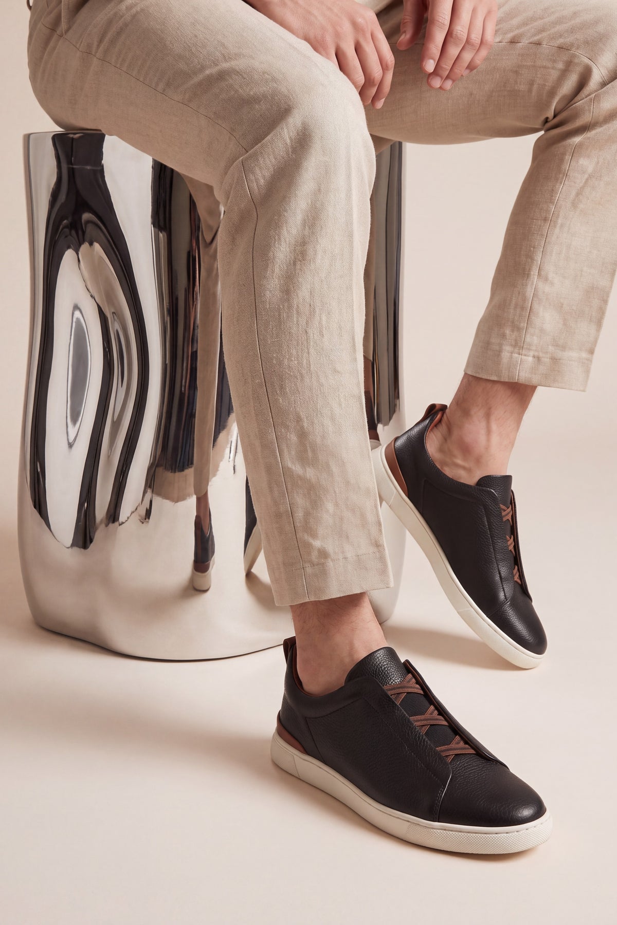Leomar V2 Leather Slip-On Black Tan