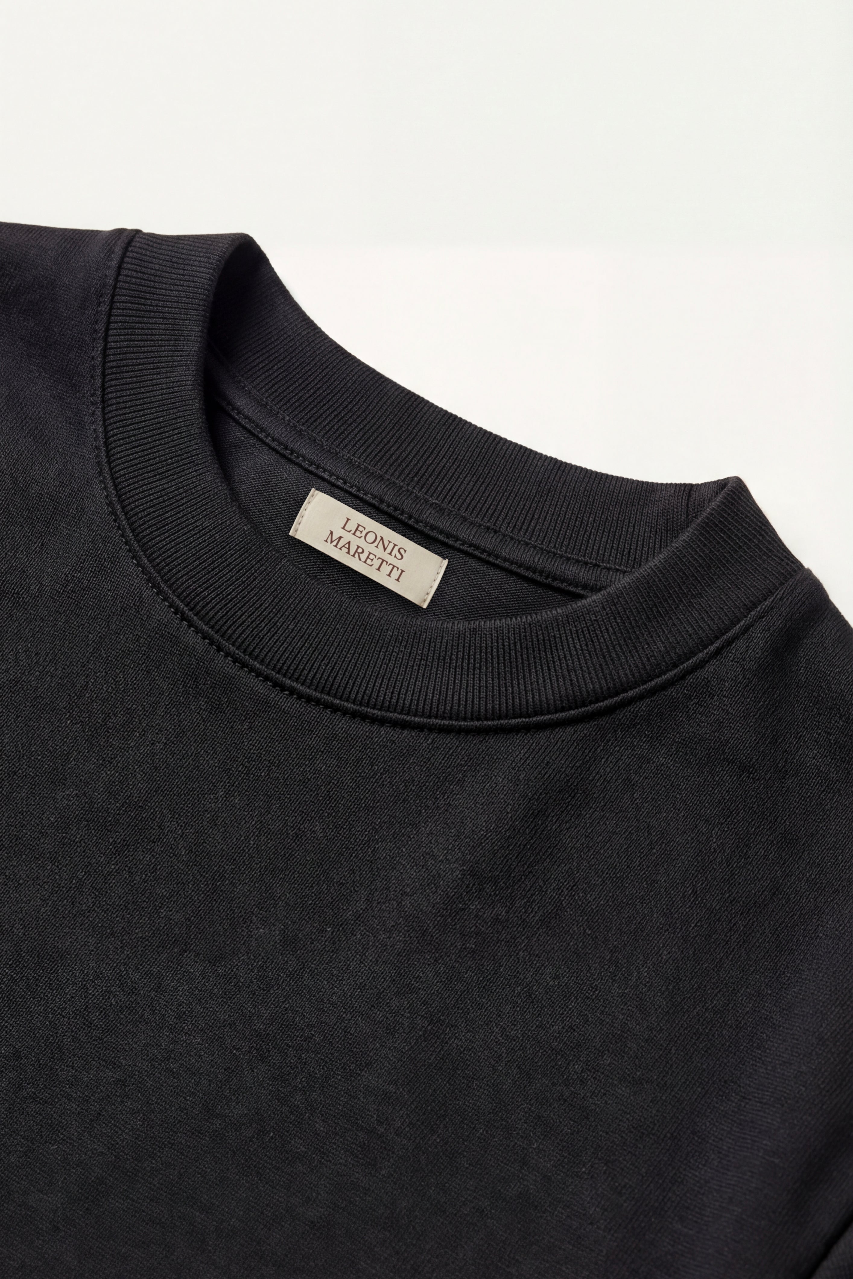 Eterna Tee Black