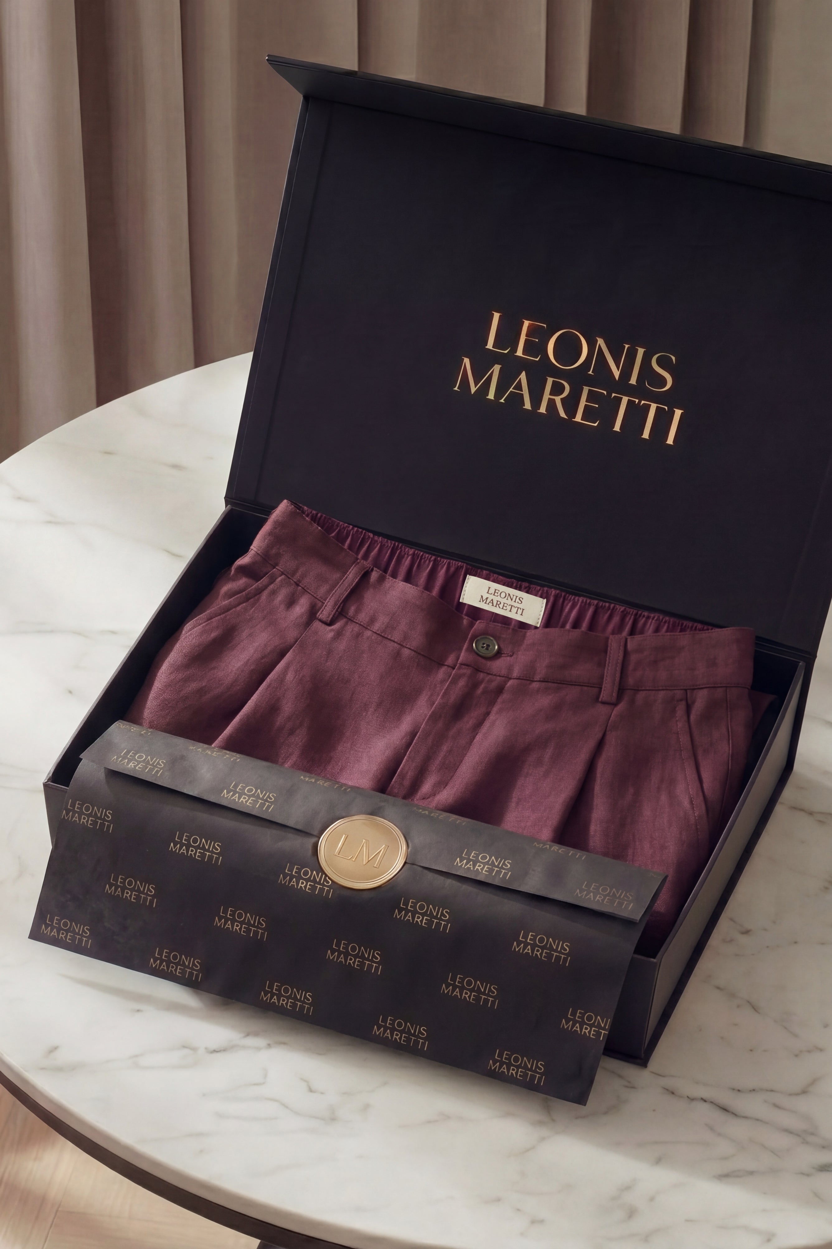 Orvieto Linen Pleated Shorts Wine Red