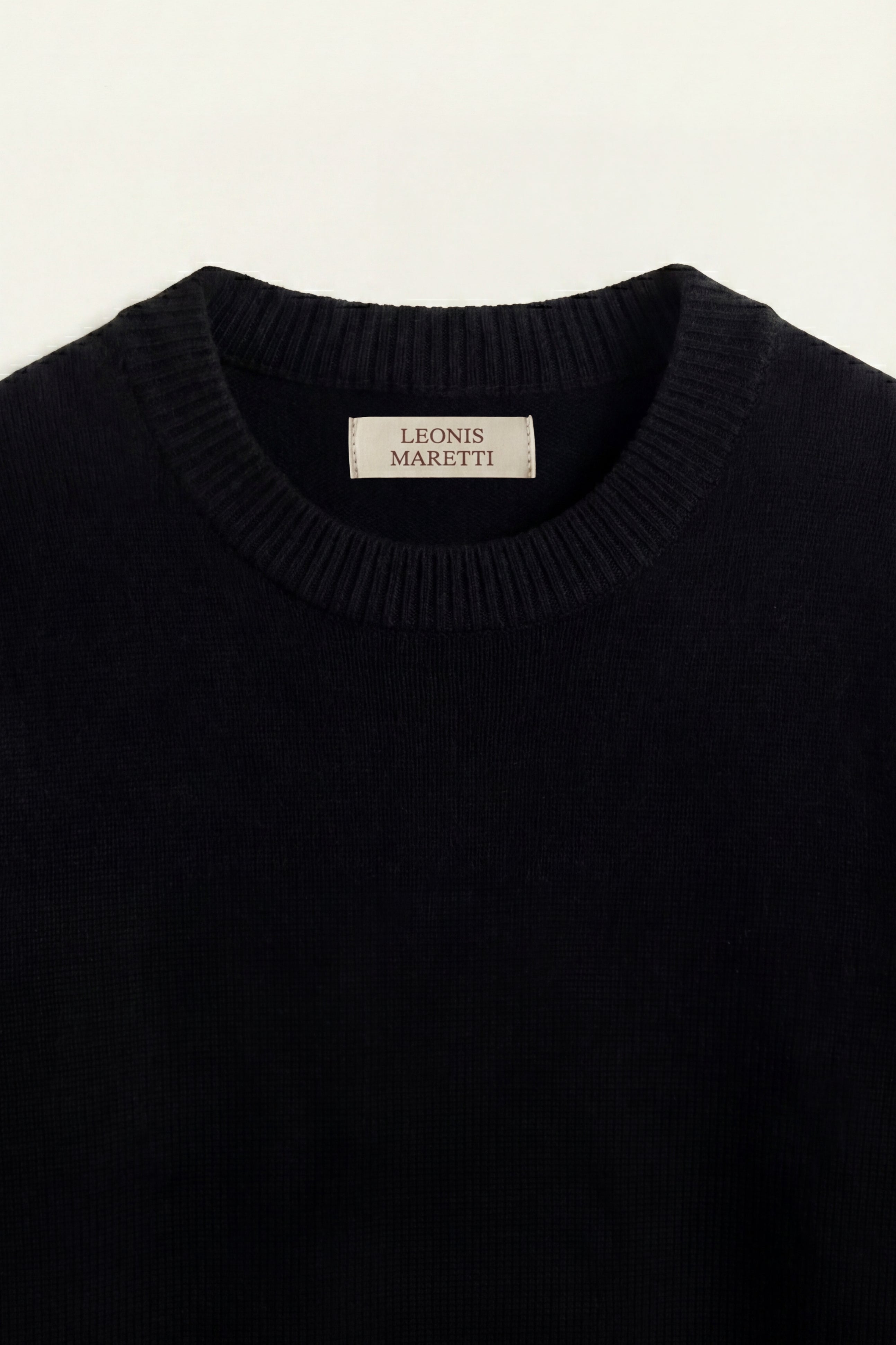 Taviani Cashmere Knit Black